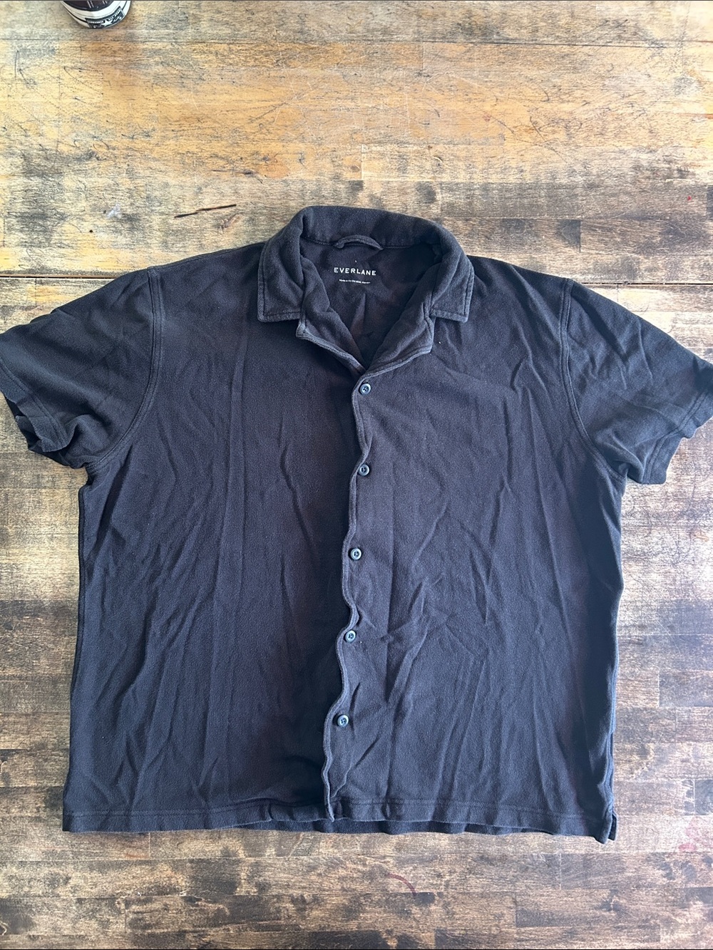 Everlane Black Short-Sleeve Pique Button-Down Shirt